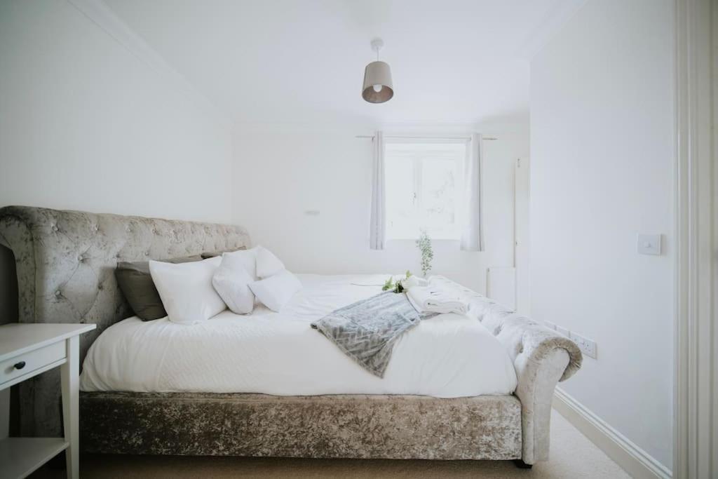 Linen Cottage- Parking, Leds, 4K Tvs, 5G Wifi And More! Bath Exterior photo