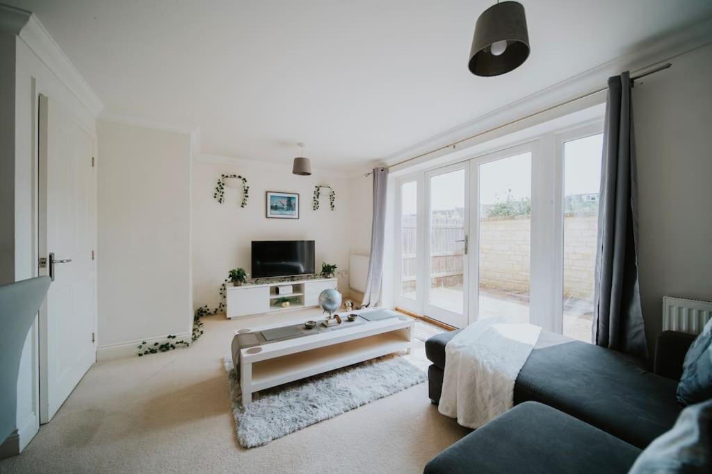 Linen Cottage- Parking, Leds, 4K Tvs, 5G Wifi And More! Bath Exterior photo